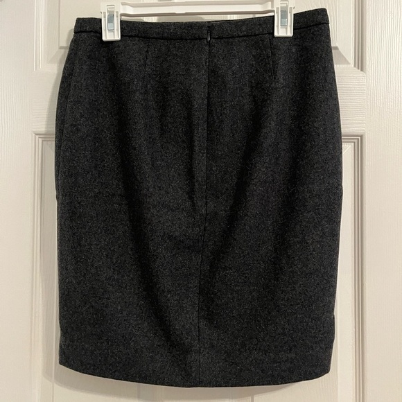 J. Crew Asymmetrical Zip Gray Wool Pencil Skirt Size 6 - Picture 4 of 6